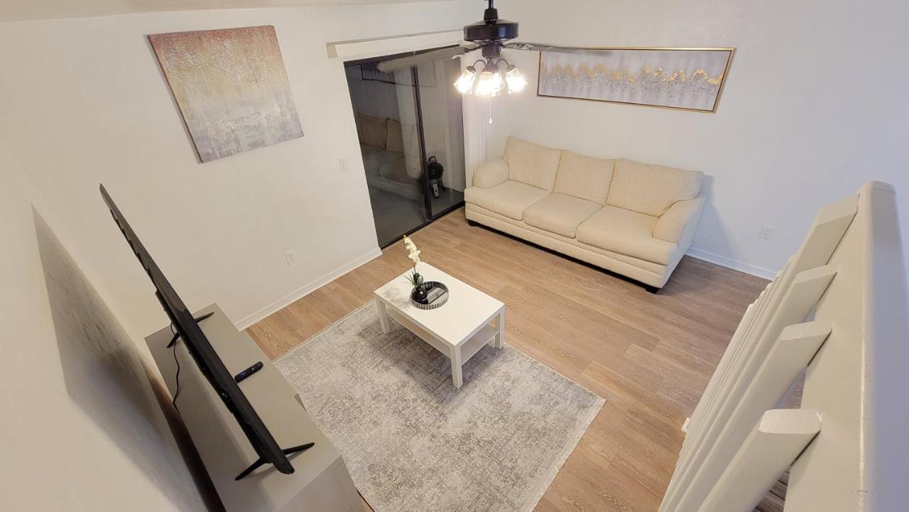 Beautiful Townhouse 2 Bedrooms 1 And A Half Bathrooms Next To Butler Plaza 1 Mile To Uf Gainesville Esterno foto